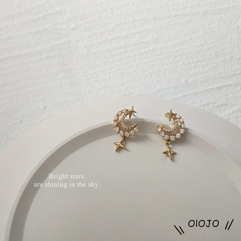 2 Pcs Korea Gaya Berlian Bintang Dan Bulan Anting-Anting Pejantan Wanita Fashion Aksesoris Hadiah - ol