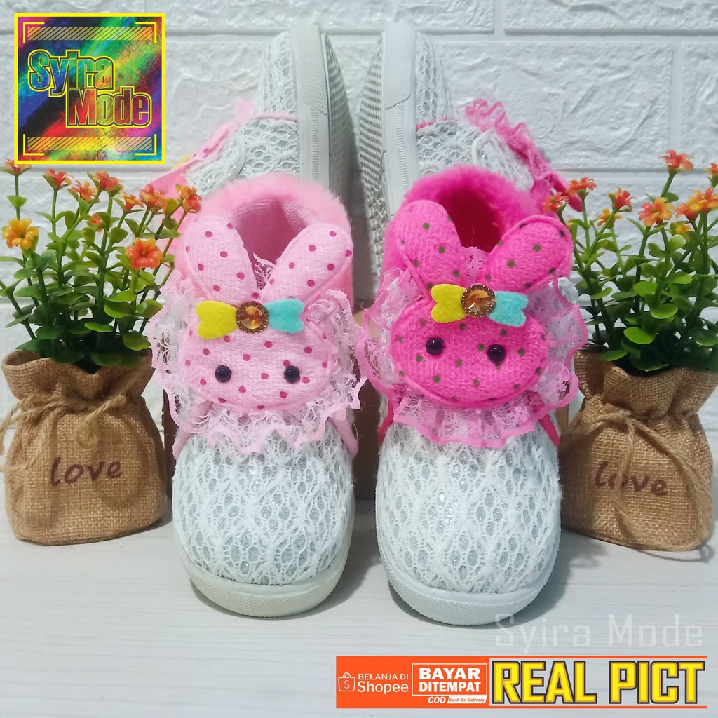 Sepatu Anak Perempuan / Sepatu Anak Usia 1 - 3 Tahun / Sepatu Boot Brokat Boneka Kelinci