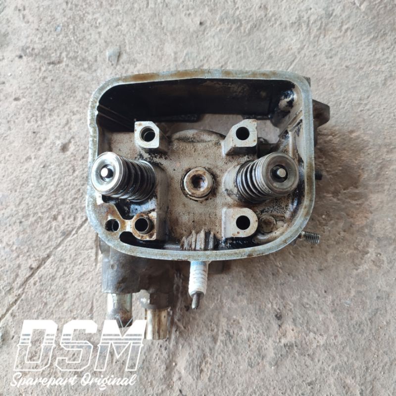 Head Vario 110 Karbu Kop Vario 110 Cylinder Block Head Vario 110 Karbu Kepala Busi Vario 110 Karbu O