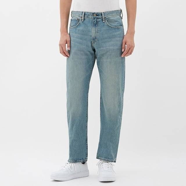 uniqlo light blue jeans