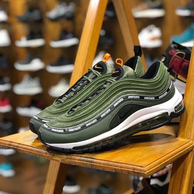 Nike AirMax97 x Undefeated
