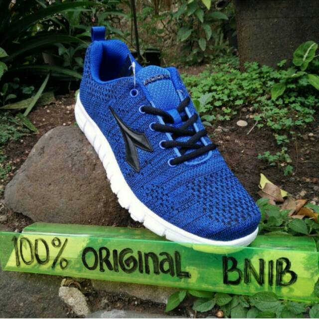 Sepatu Diadora Original BNIB