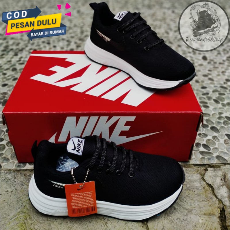 Sepatu anak laki laki import