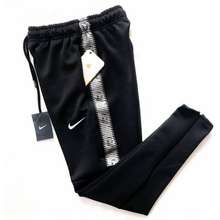 CELANA TRAINING NIKE