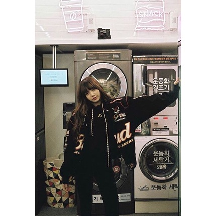 Hoodie lisa blackpink house