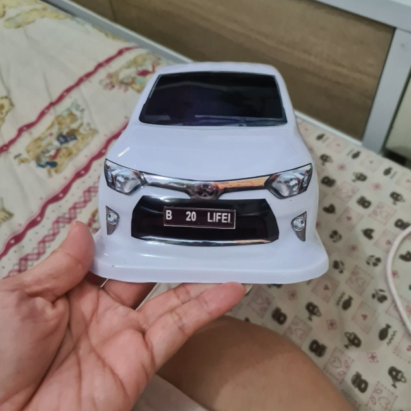 tempat tisu miniatur mobil calya / sigra
