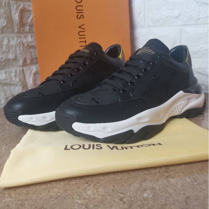 lv sneaker pria shoes men run away sepatu cowok lou is vuitton hitam mirror quality terlaris