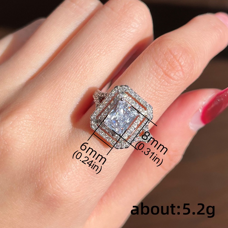 Cincin Wanita Bentuk Kotak Hias Batu Cubic Zirconia Gaya Klasik Untuk Pertunangan / Pernikahan