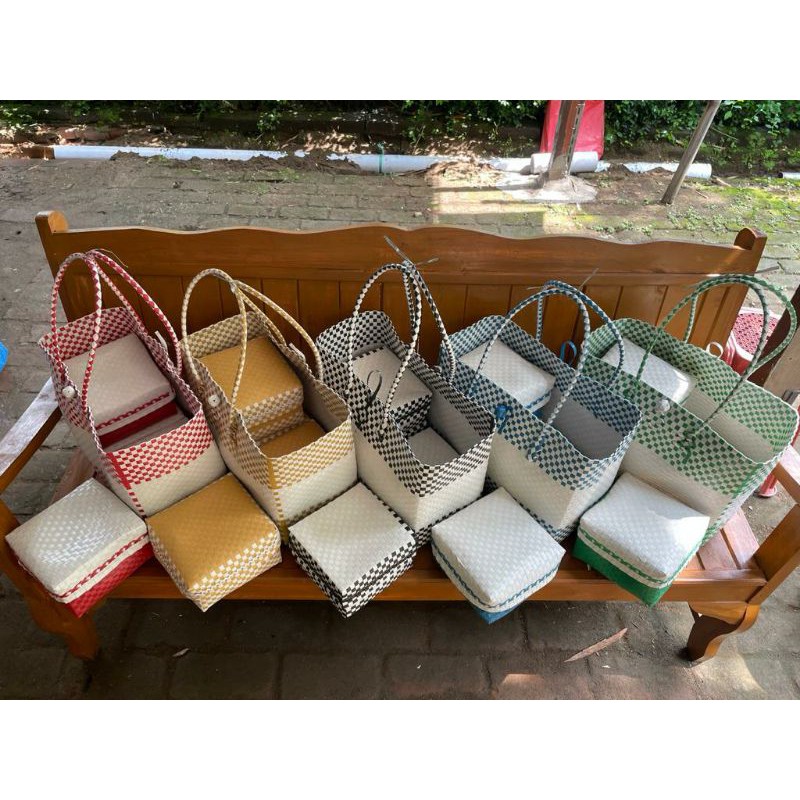 1 Set Anyaman Plastik Kaca Besek / Keben