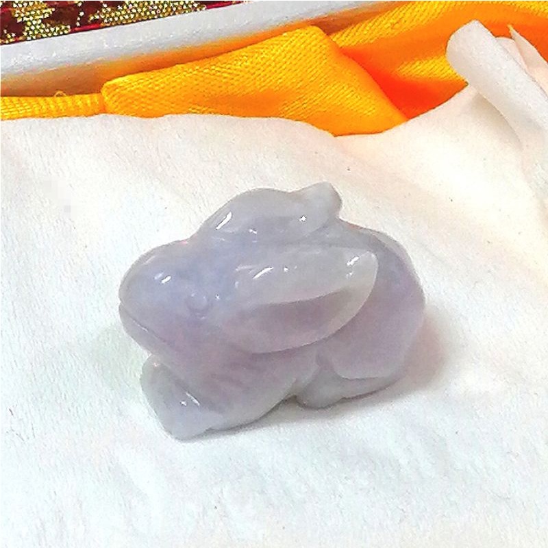km9704 Liontin Giok Lavender Jadeite Ukiran Kelinci Bersertifikat Grade A