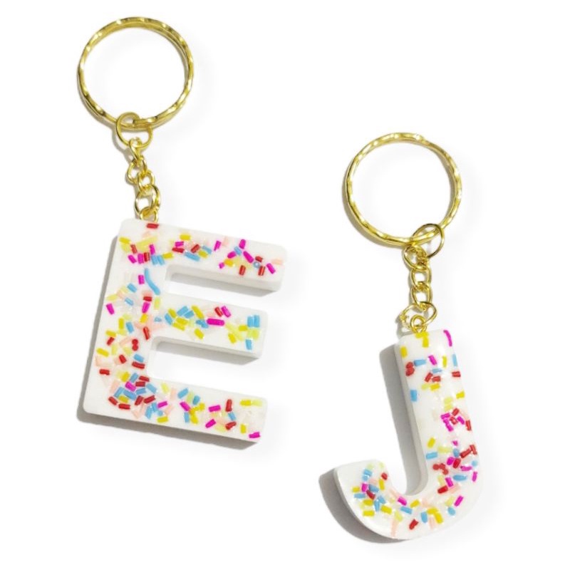 Gantungan Kunci Inisial Resin Huruf Initial Pastel Sprinkles Meses Series Keychain