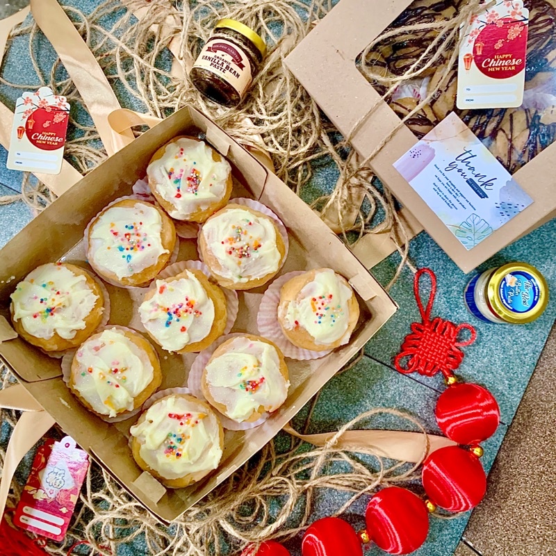 

CNYHampers2022ChouxKueSus