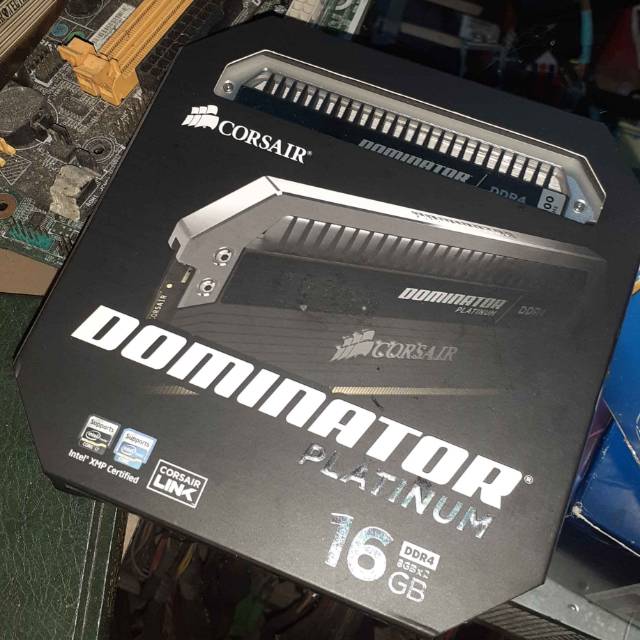 RAM DDR3 16GB Corsair Dominator Platinum Gaming