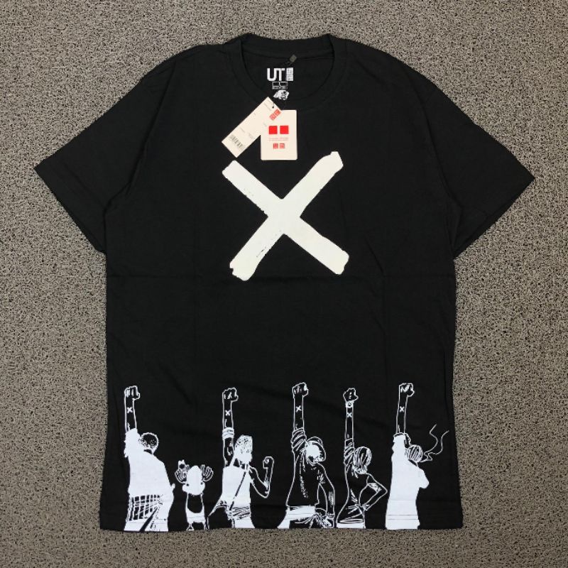 KAOS UNIQLO X ONE PIECE EDITION BLACK WITH EMBROIDERED XX LOGO PREMIUM TEE