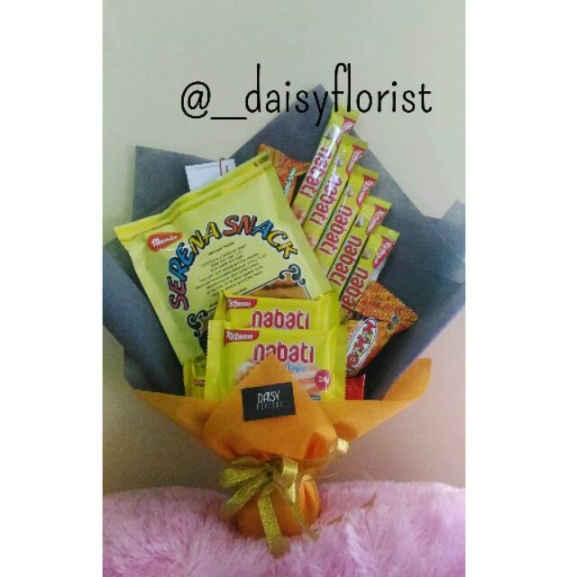 

Buket snack / buket jajan / hadiah wisuda