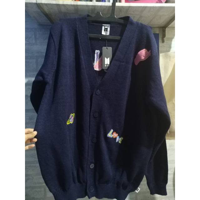 CARDIGAN UNOFFICIAL POP UP STORE BTS