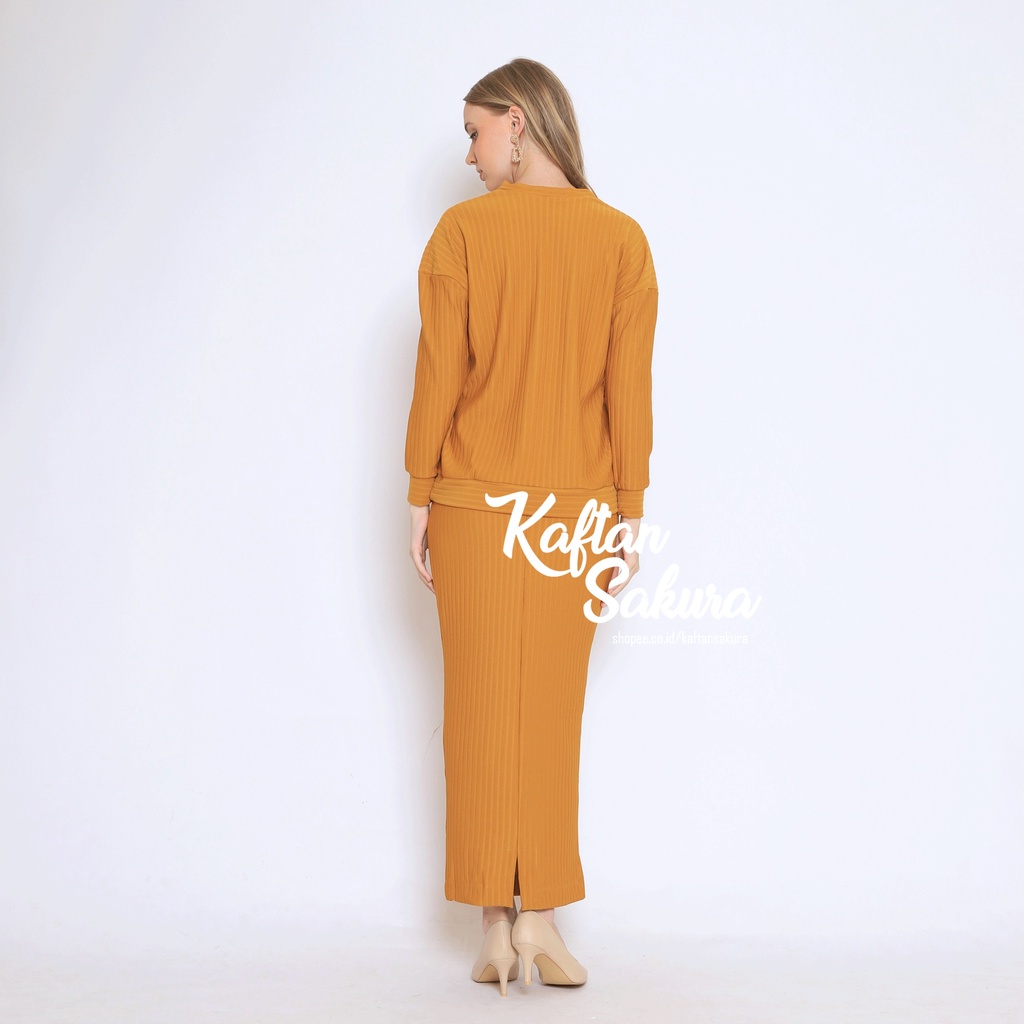 SETELAN RAJUT AWKARIN ONE SET ROK &amp; ATASAN SWEATER TEBAL / SETELAN ROK RAJUT PREMIUM WANITA