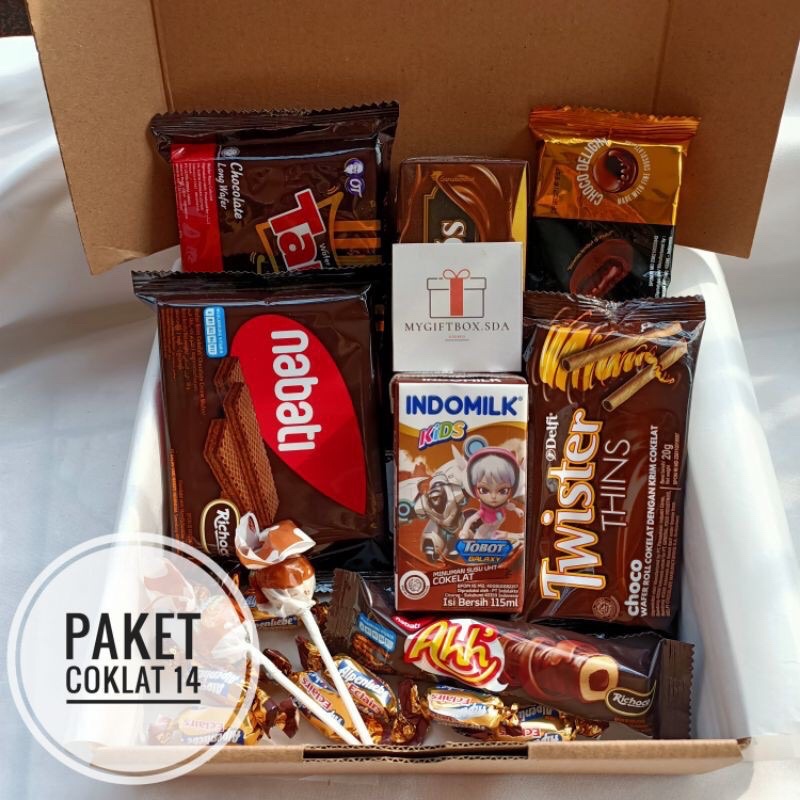 

Snack box / hampers box / Set hampers / hampers murah / hampers / Hampers box / kado ulang tahun / kado ultah / kado