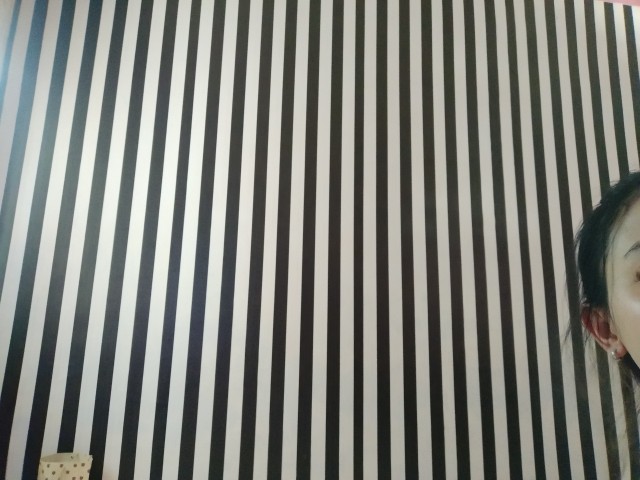 Wallpaper Sticker Segitiga Pink Abu