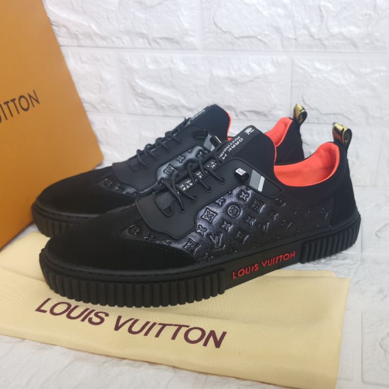 sepatu lv sneaker pria cowok lou is vuitton shoes casual baru hitam mirror quality kulit asli Black leather