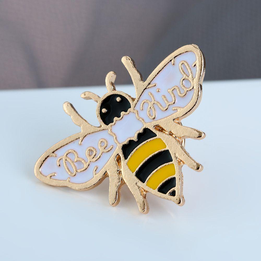 Lily Enamel Pin Wanita Pria Lucu Fashion Kartun Kerah Pin Madu