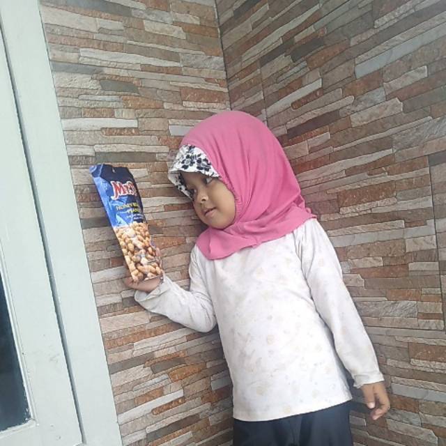 

Kacang panggang rasa madu"Mr.p"80gr