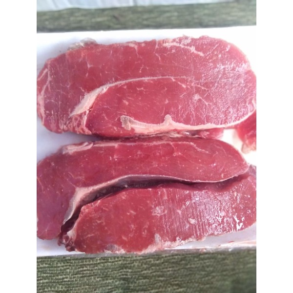 

Daging sapi bagian paha belakang