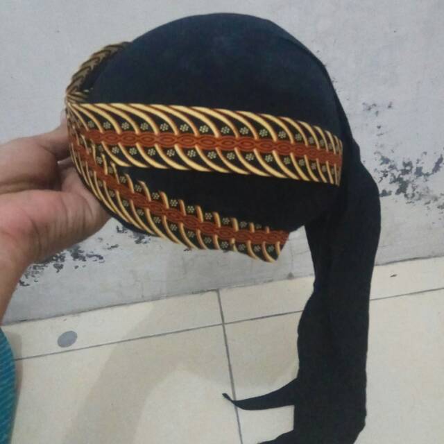 BLANGKON SOLO SLIWIR SAMURAI KUNING