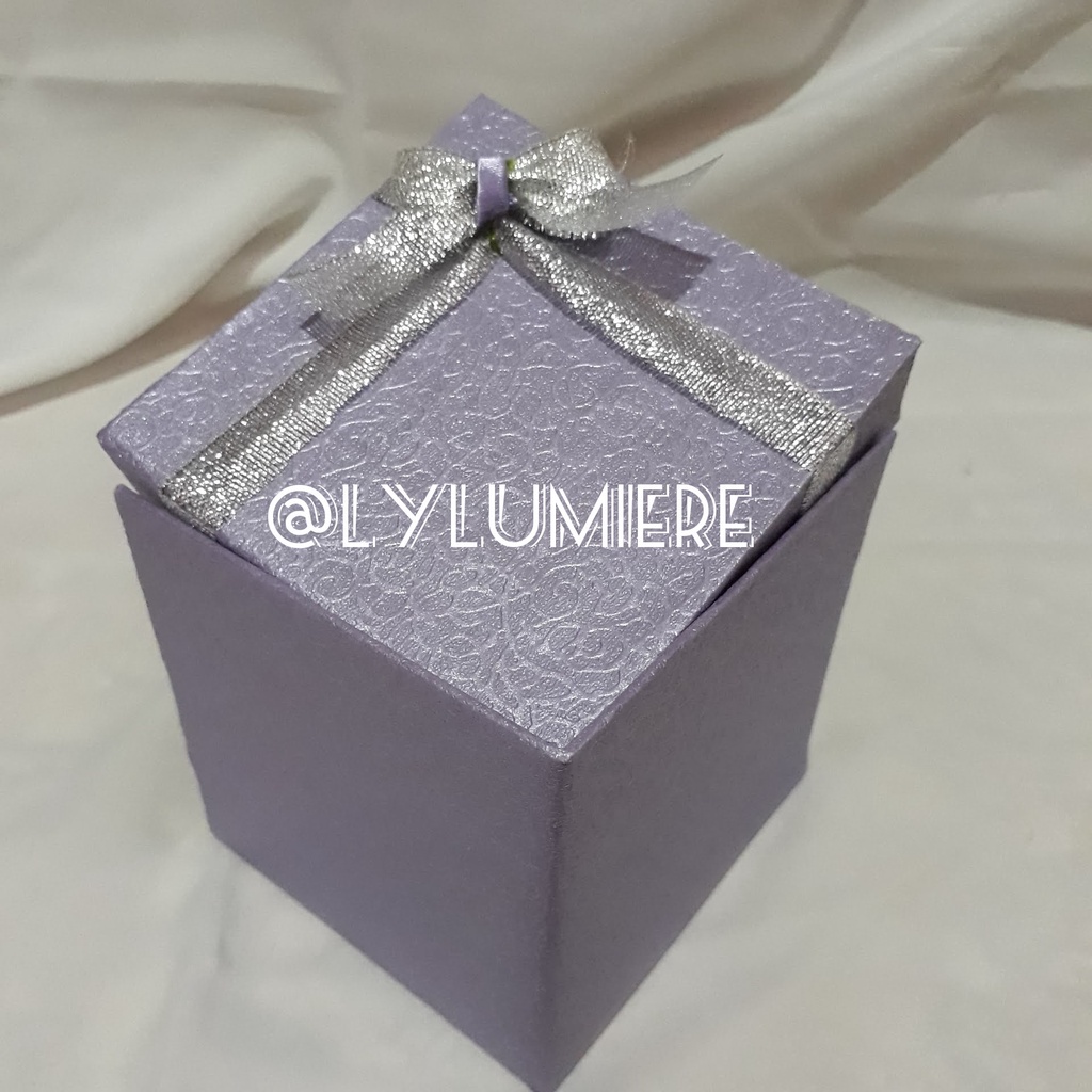 

birthday gift box kotak kado hampers 25x25x30