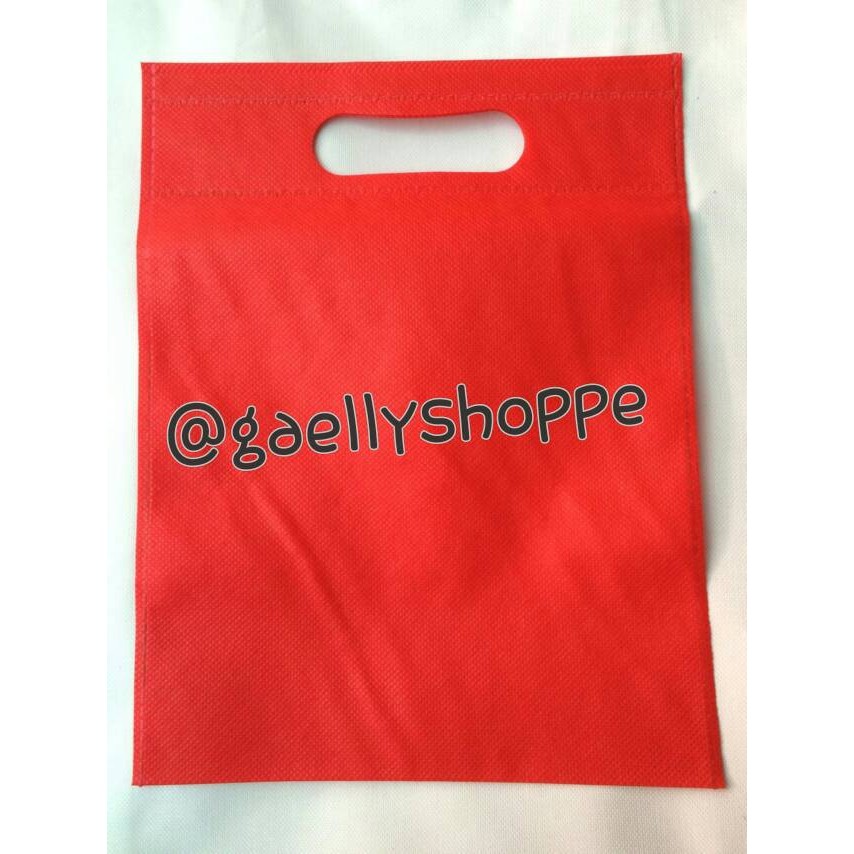 

GOODIE BAG / TAS SEMINAR OVAL SPUNBOND UKURAN 25x35 (1 KODI)