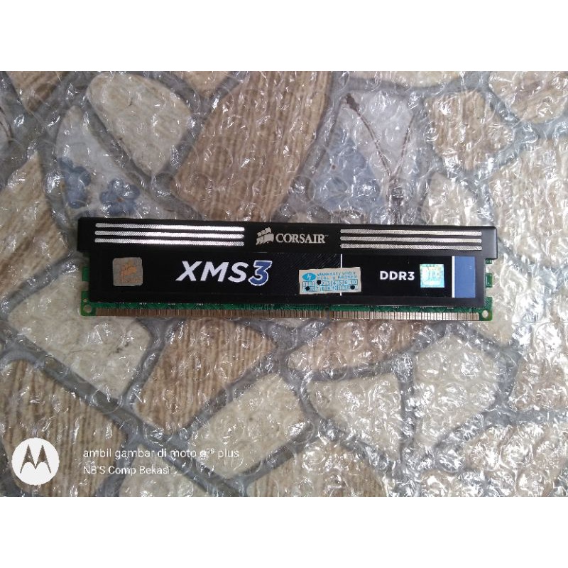 RAM 4 GB DDR3 corsair XMS3 untuk PC