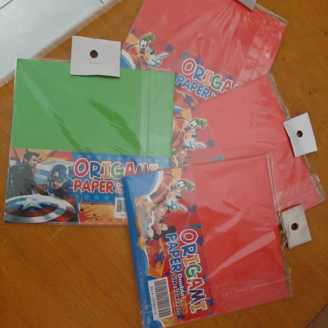 

Kertas lipat / origami paper ukuran 12×12