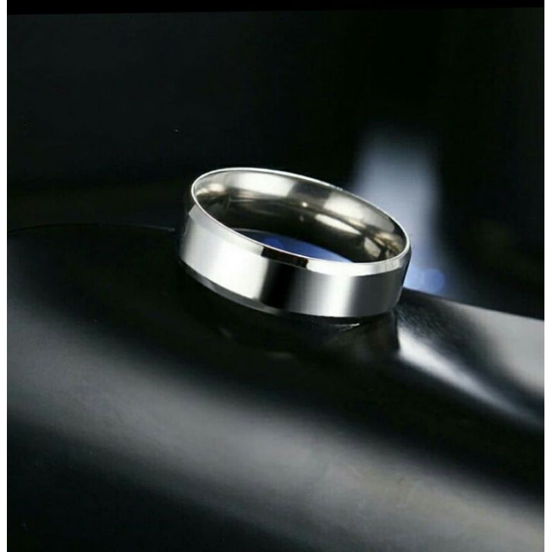 CINCIN TITANIUM PRIA - WANITA WARNA SILVER