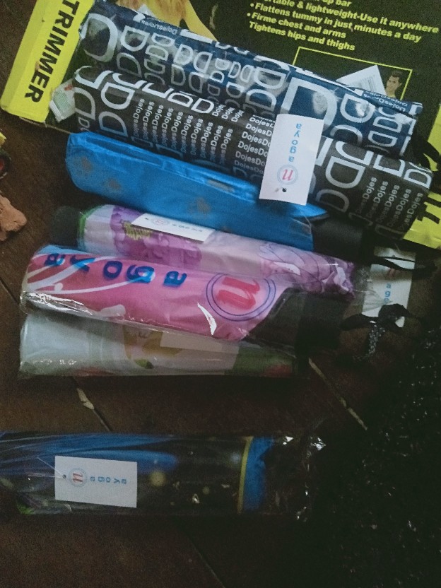 Payung Lipat 4 Motif Firework Dalam Hitam Anti Uv