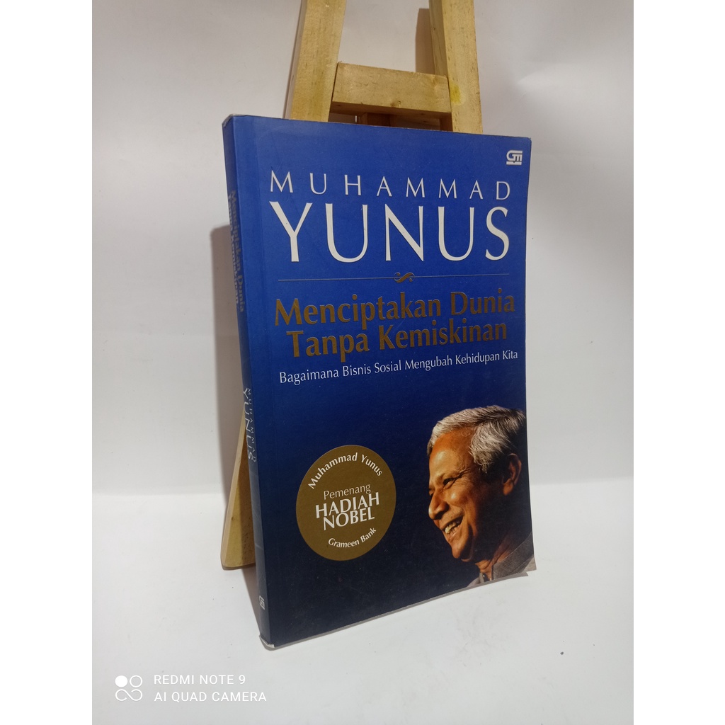 Muhammad Yunus Menciptakan Dunia Tanpa Kemiskinan Ori