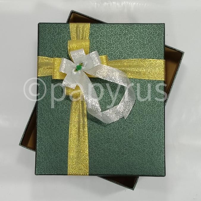 

Sale!!! Papyrus 25X30 Tinggi 5Cm Kotak Kado Gift Box - Paling Dicari