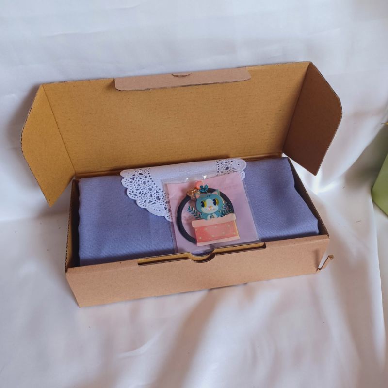 HAMPERS HIJAB GOFY BOX KERUDUNG KADO WISUDA ULTAH IDUL FITRI LEBARAN HADIAH hampers guru