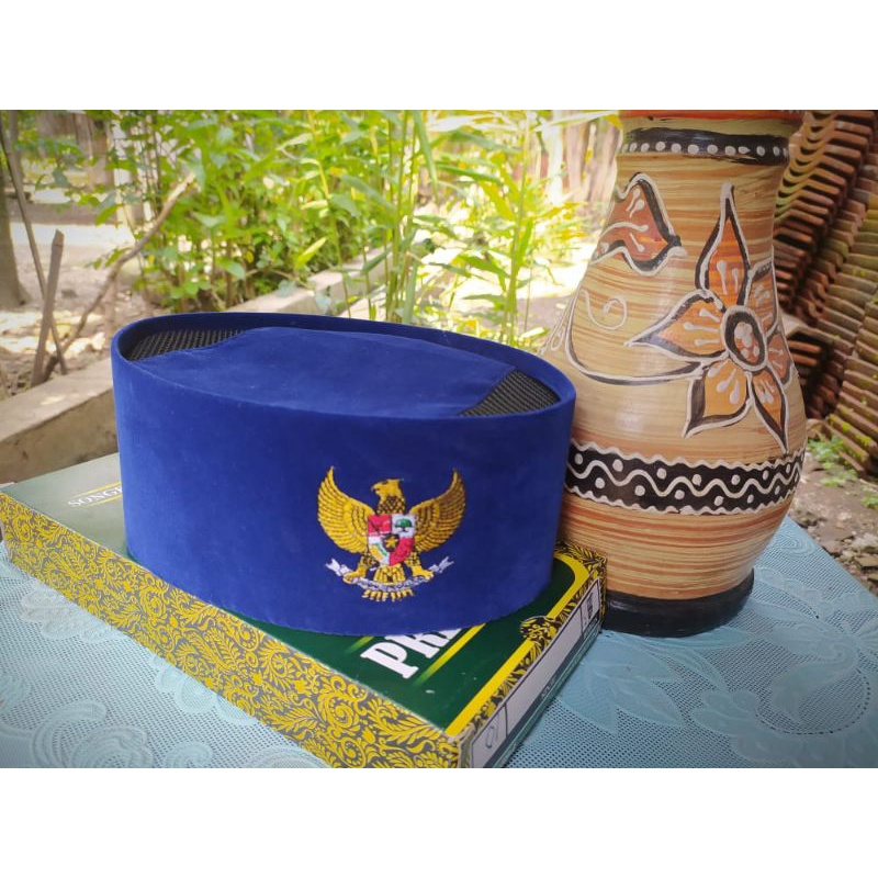 PECI SONGKOK GARUDA BIRU/ Peci biru / Peci murah /busana muslim /Songkok biru /Songkok murah /kopiah