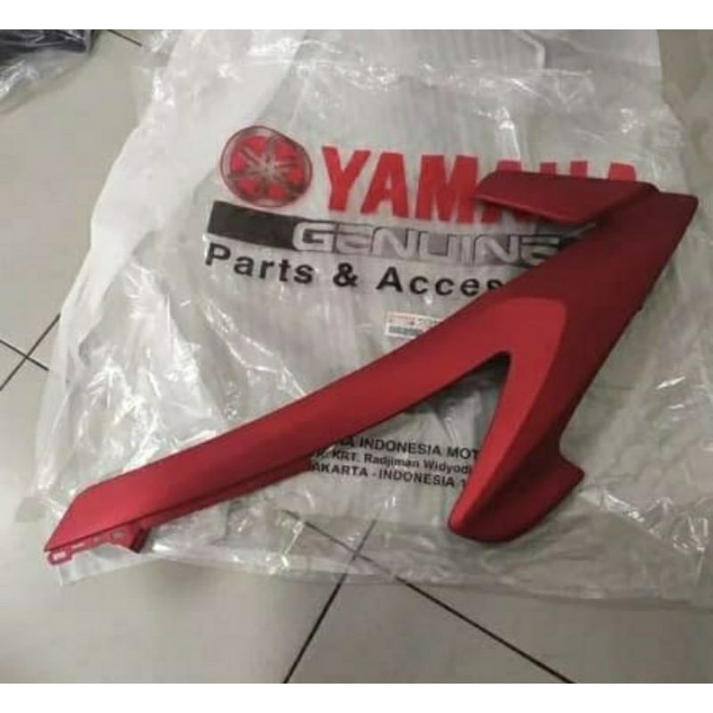 Cover body / sayap kiri yamaha New Vixion R 155 original - Merah doff