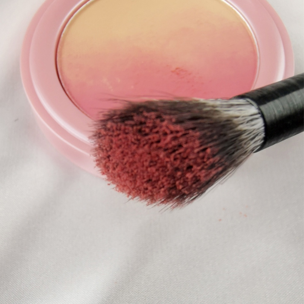 1pc Brush Makeup Kepala Miring Untuk Hidung