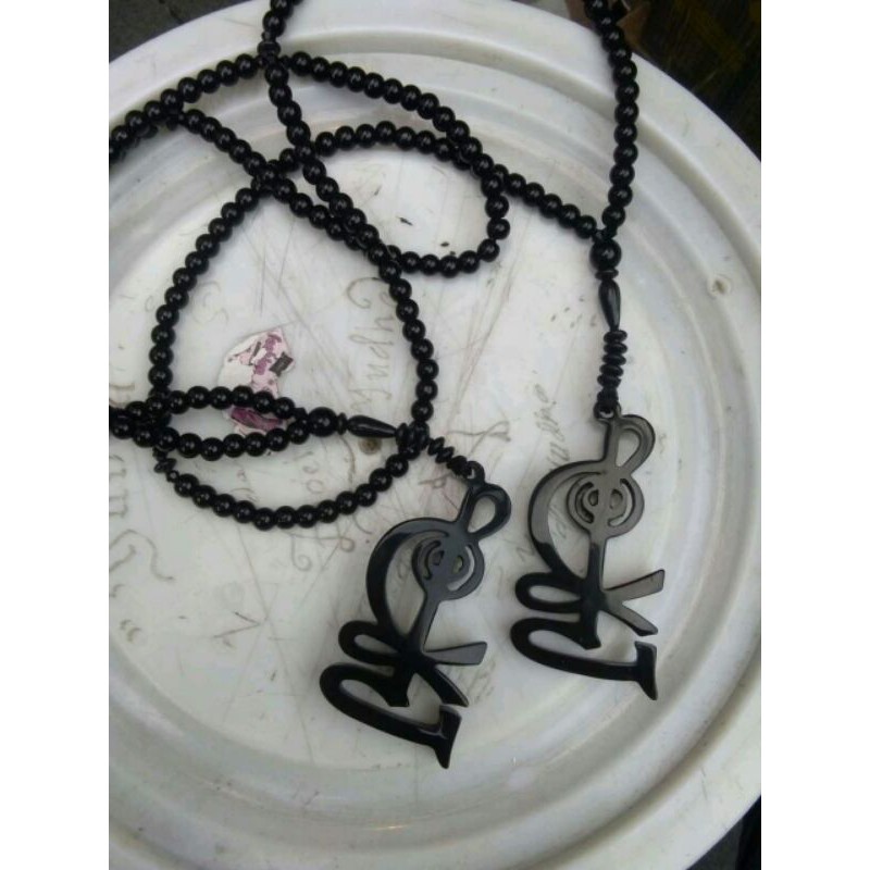 gantungan ,hiasan kaca spion dalam mobil