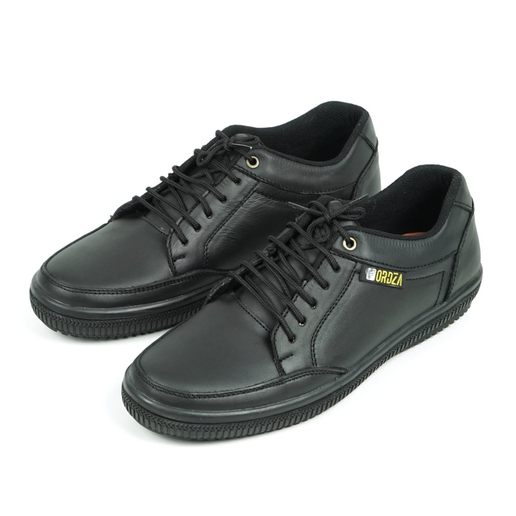  Sepatu  Pria  Casual Sneakers Kulit Asli Kets  Santai 