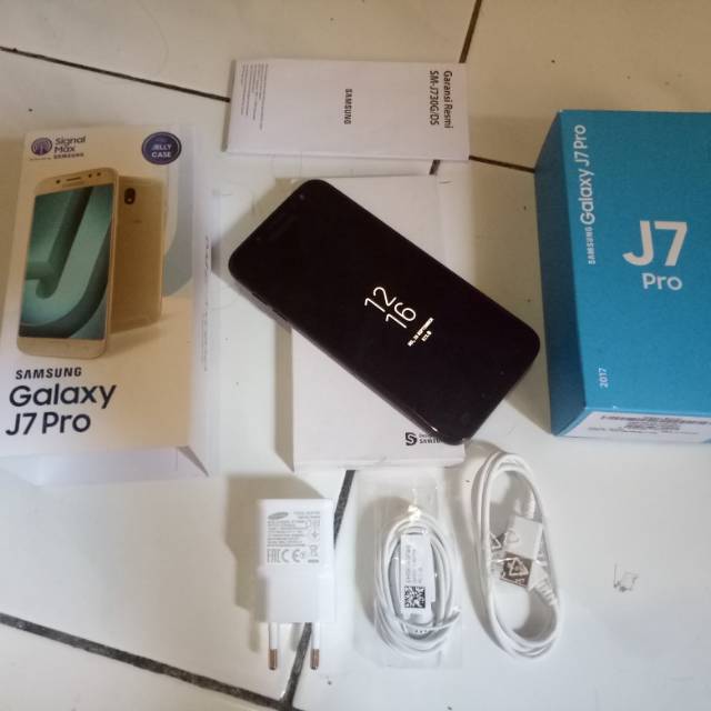 Samsung J7 Pro 2017