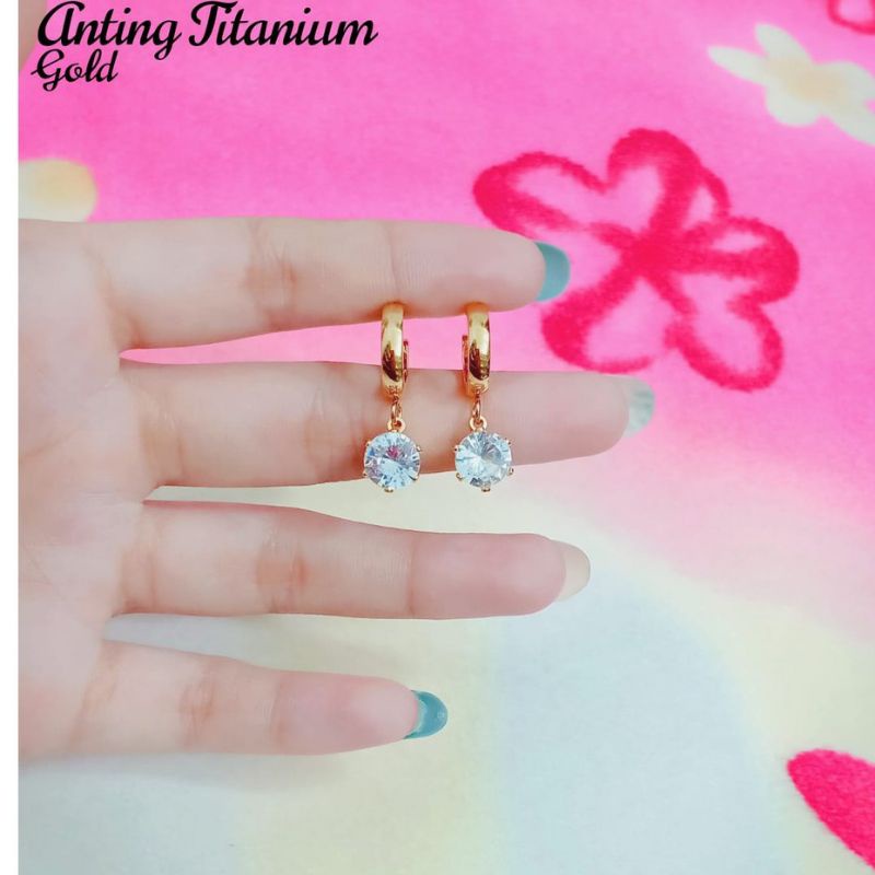 (Anti Karat) Anting Ceplik Mata Satu Replika Emas