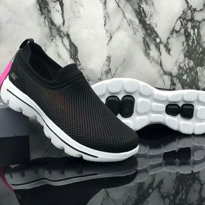 Skechers New Ultra Go
