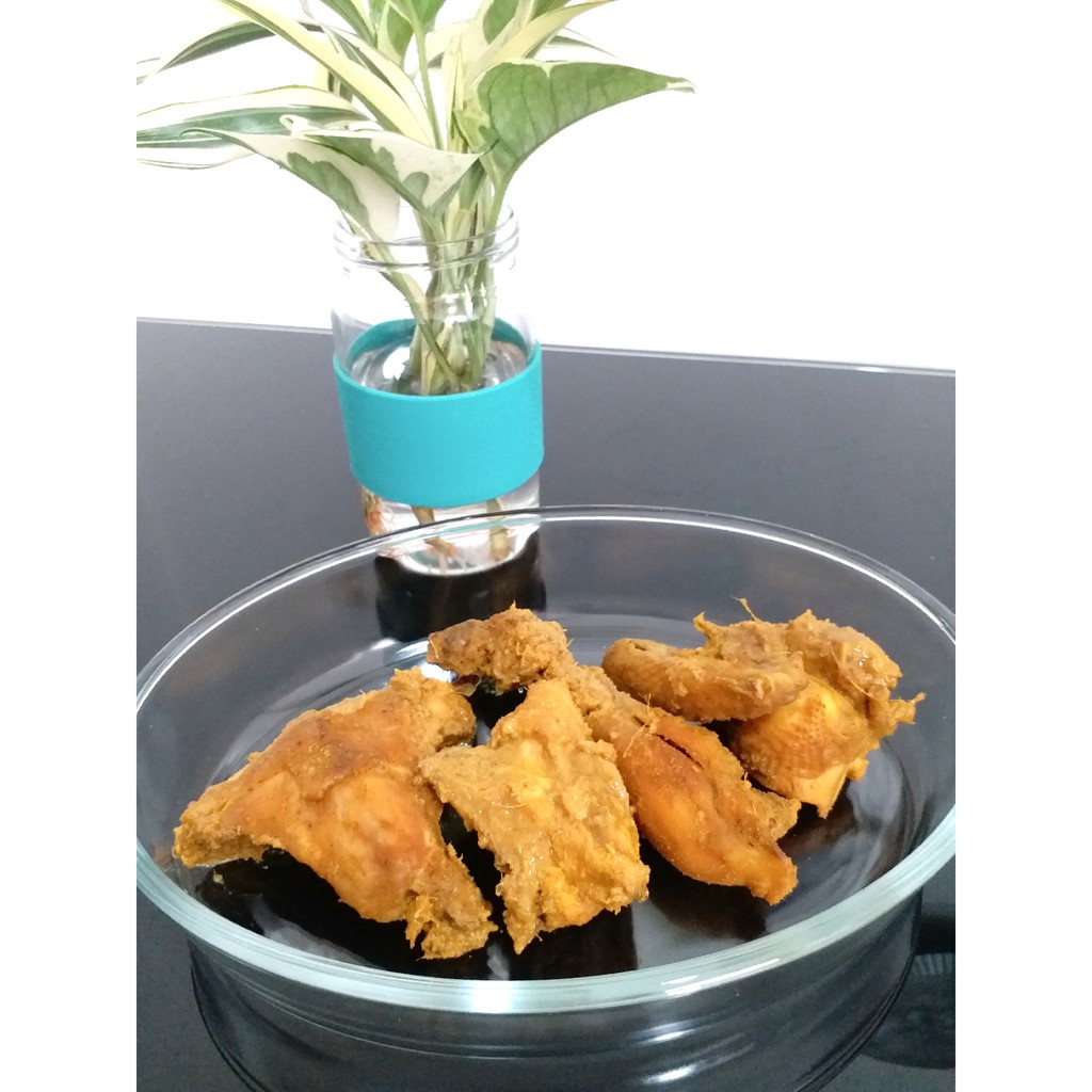 

Preorder PO Produk Catering Katering Makanan Masakan Siap Saji Ayam Goreng Bumbu Lengkuas Enak Lezat