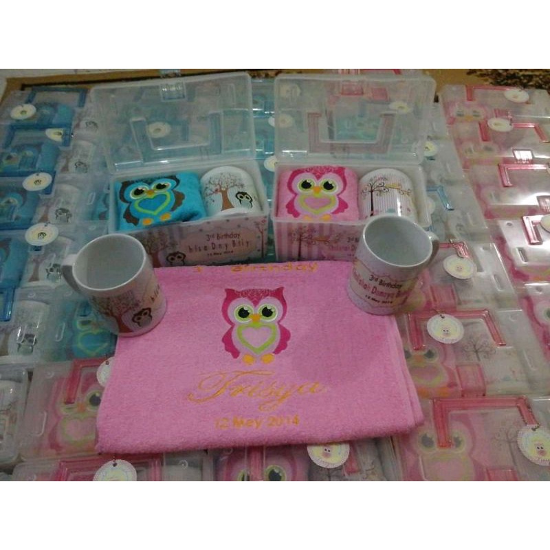 [TERMURAH] Souvenir handuk bordir  35 x 70cm  & mug foto packing toolbox | souvenir ulang tahun | so