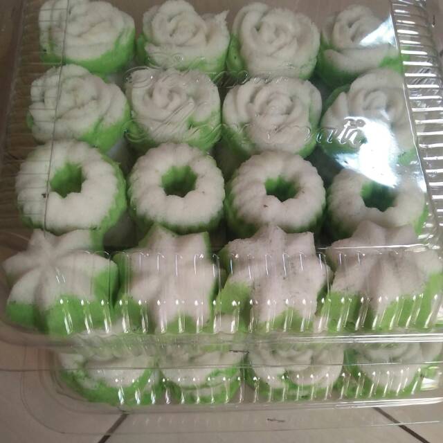 

Kue putu ayu