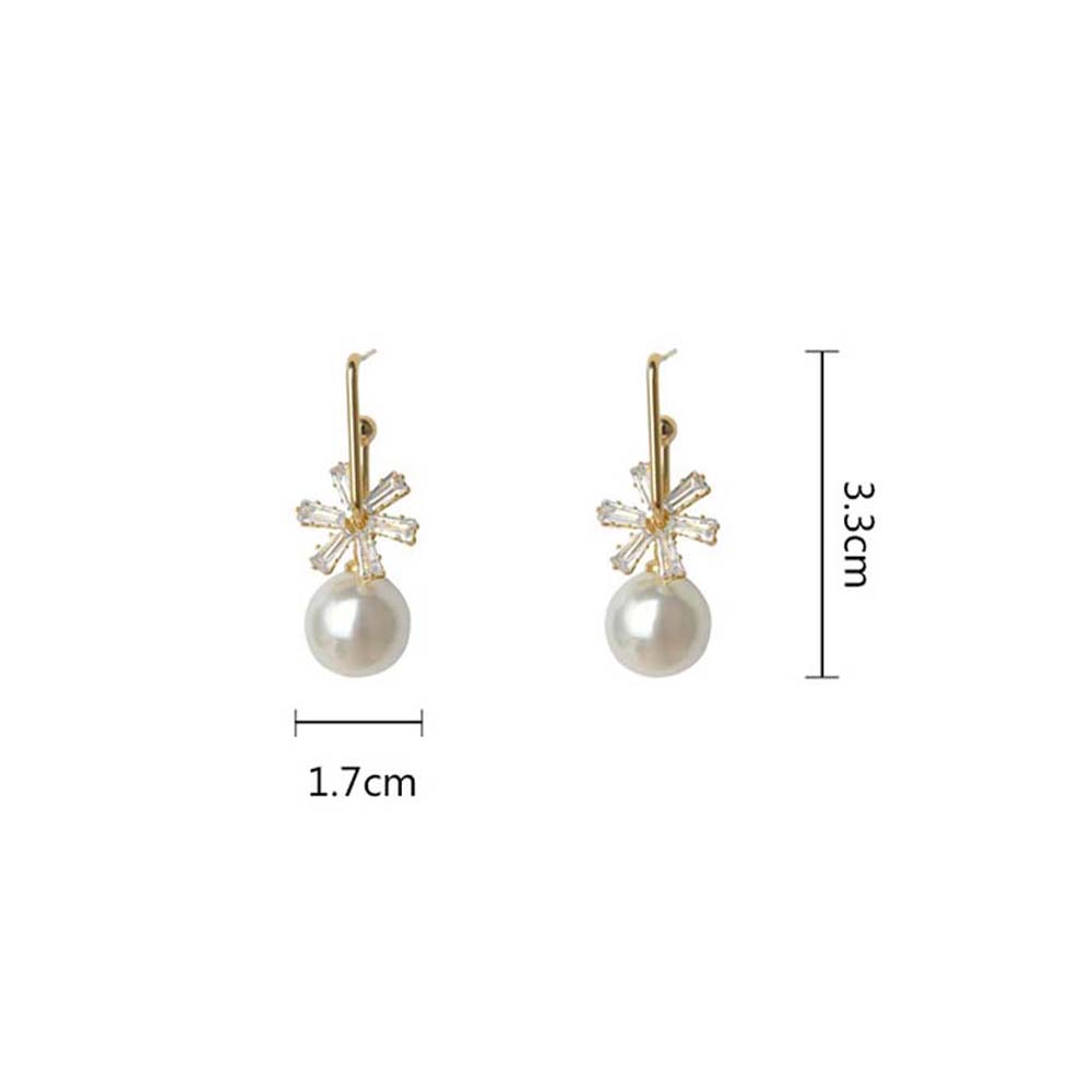 Anting Silver Needle Bentuk C Desain Bunga Aksen Mutiara Bahan Zirkon Multicolor Gaya Korea