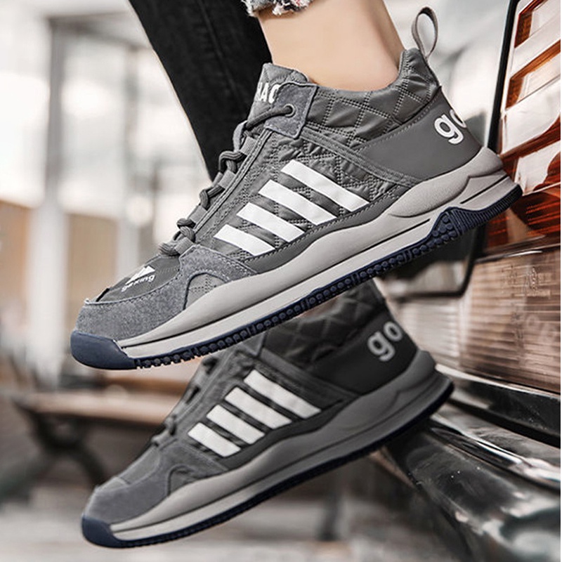 Highland Sepatu Pria Sneakers Running Shoes Sepatu Olahraga Pria Casual Sepatu Tali Cowok Santai KSR103